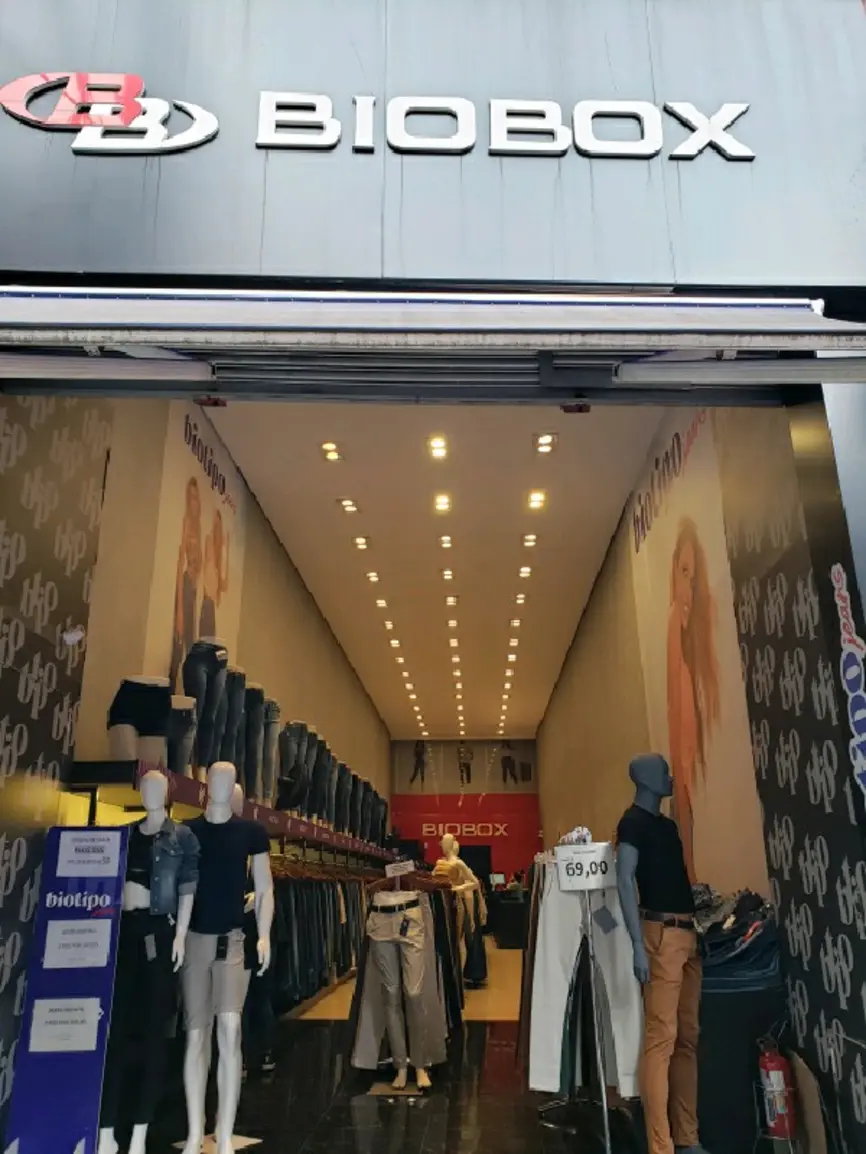 biobox-travel-jeans-rua-maria-marcolina-567_fachada_070720251610.webp