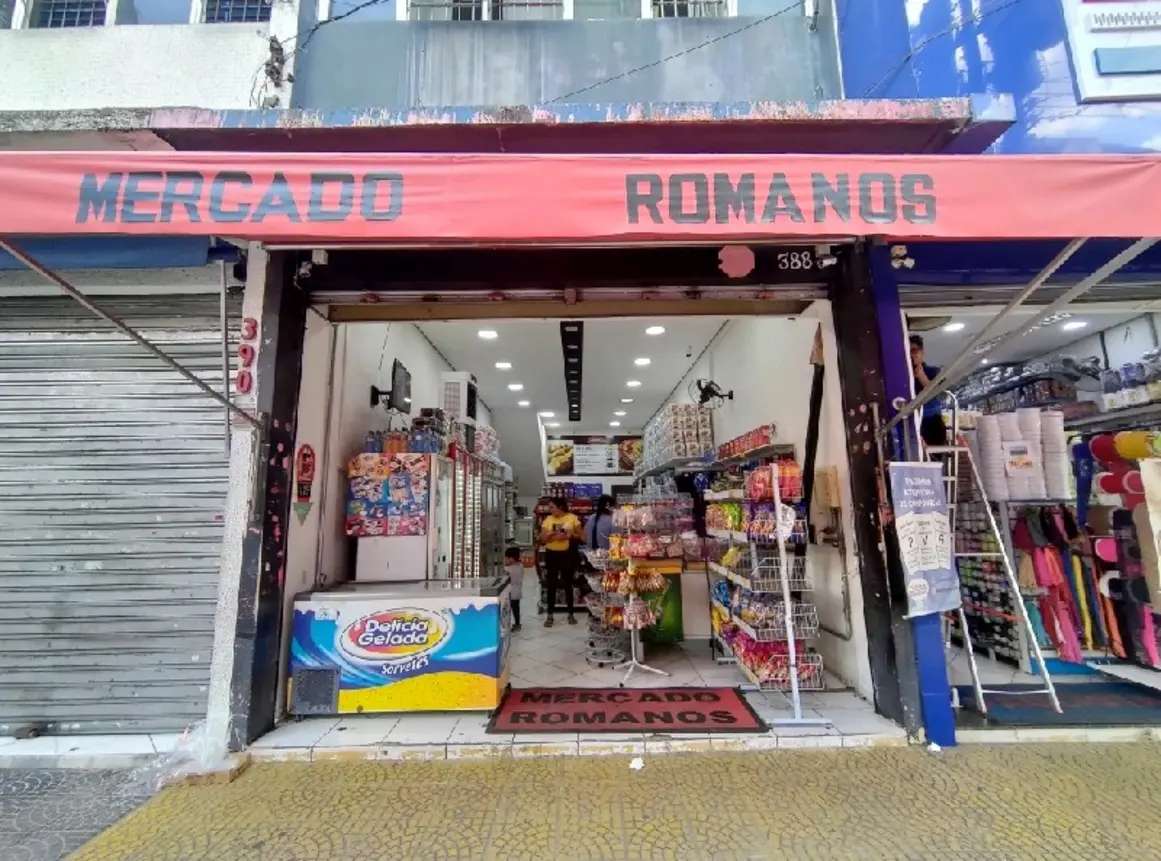 mercado-romanos-rua-maria-joaquina-388_fachada_150520251606.webp