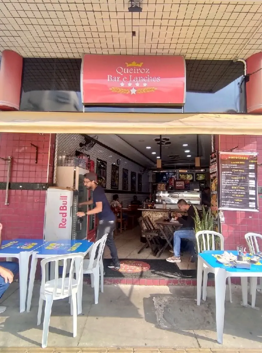 queiroz-bar-e-lanches-rua-mendes-goncalves-363_fachada_220520251309.webp