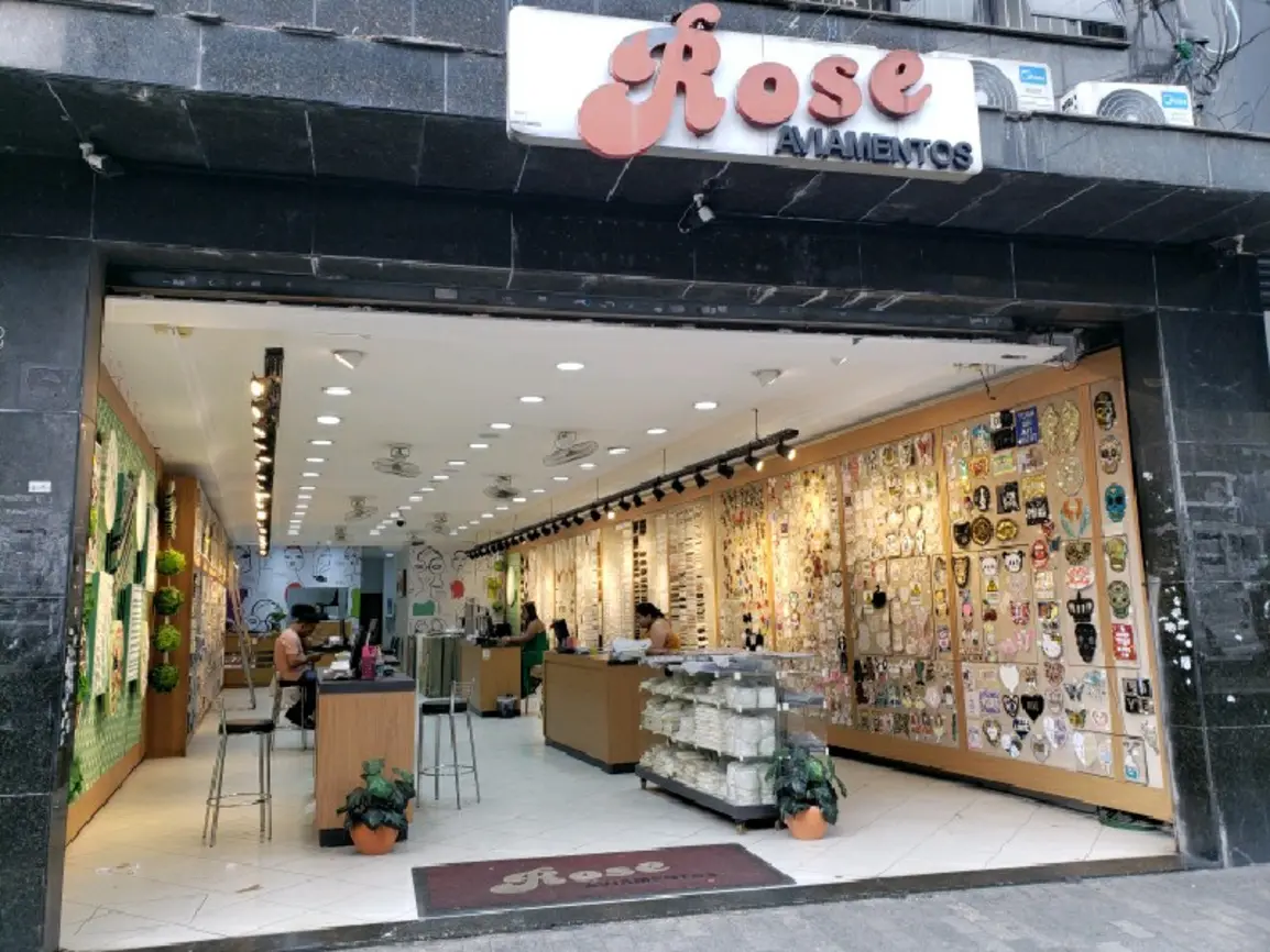 rose-aviamentos-rua-miller-738_fachada_.webp