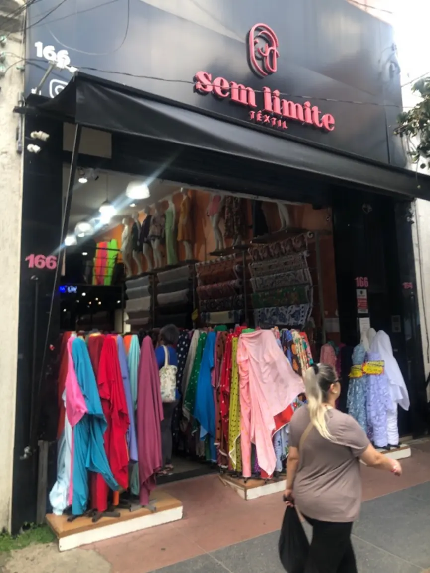 sem-limite-textil-rua-joli-166_fachada_281120251244.webp