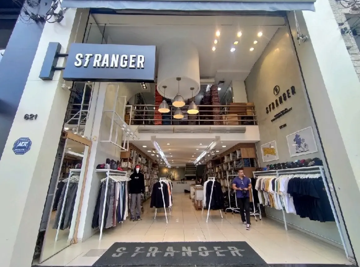 stranger-rua-xavantes-621_fachada_070520251432.webp
