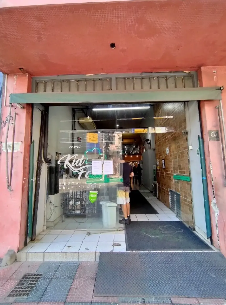 kid-fast-restaurante-rua-rubino-de-oliveira-346_fachada_020620251405-1.webp-1