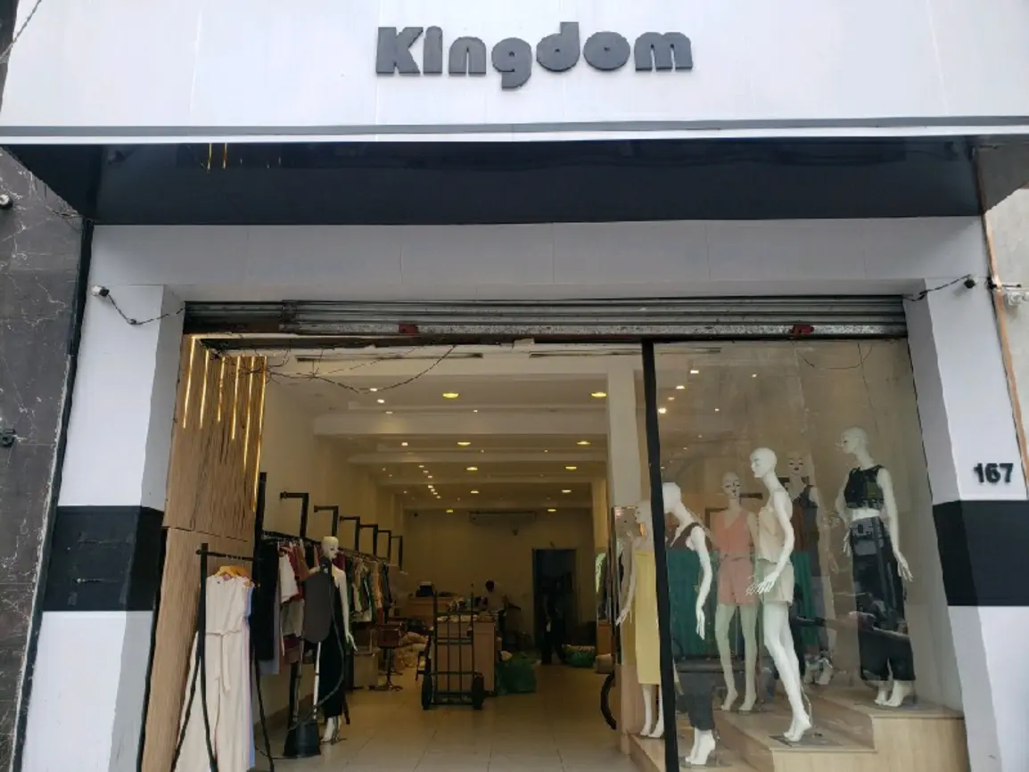 kingdom-moda-femina-rua-henrique-dias-167_fachada_090120251131.webp