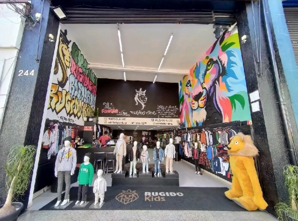 rugido-kids-rua-mendes-goncalves-244_fachada_200520251228.webp