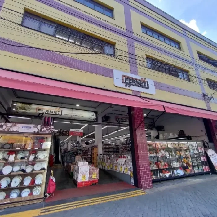 fernet-avenida-vautier-683_fachada_160520251432.webp