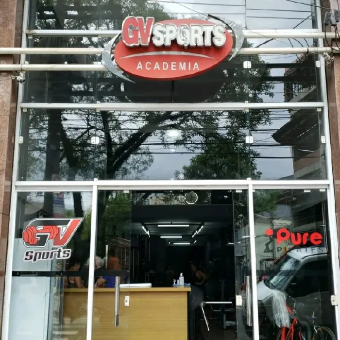 gv-sports-academia-praca-padre-bento-122_fachada_300120251739.webp