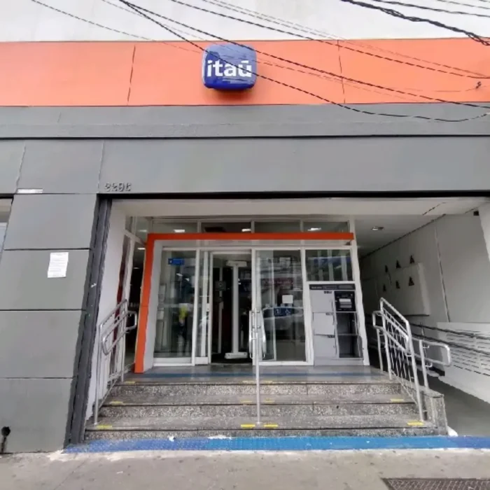 itau-avenida-rangel-pestana-2296_fachada_290520251510.webp