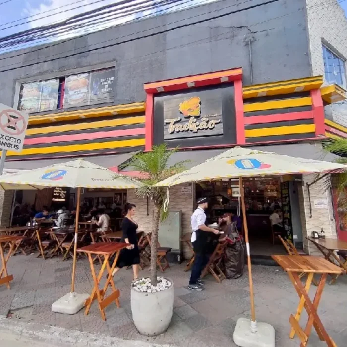 lanchonete-tradicao-rua-maria-joaquina-20_fachada_060520251254.webp