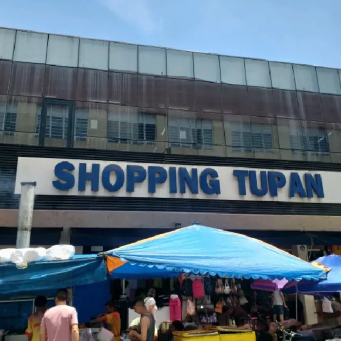shopping-tupan-rua-vitor-hugo-270_fachada_280120251259.webp