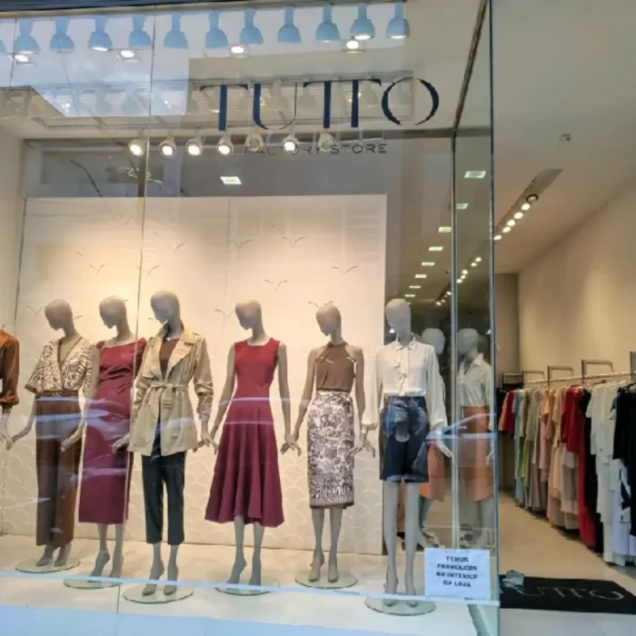 tutto-factory-store-rua-casemiro-de-abreu-433_fachada_270220251530.webp